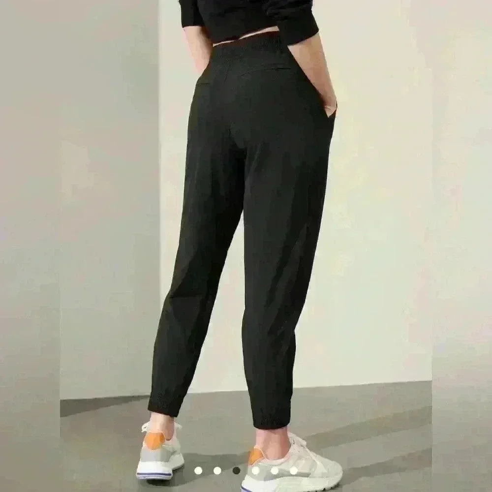 Athleta Brooklyn Jogger Pant Elastic Waist Pull On Pants Size 8